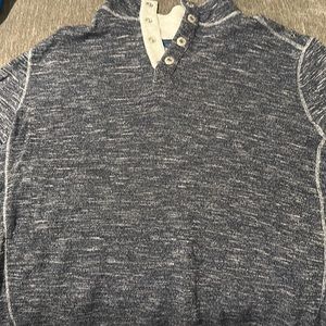 Tommy Bahama blue pullover size L.